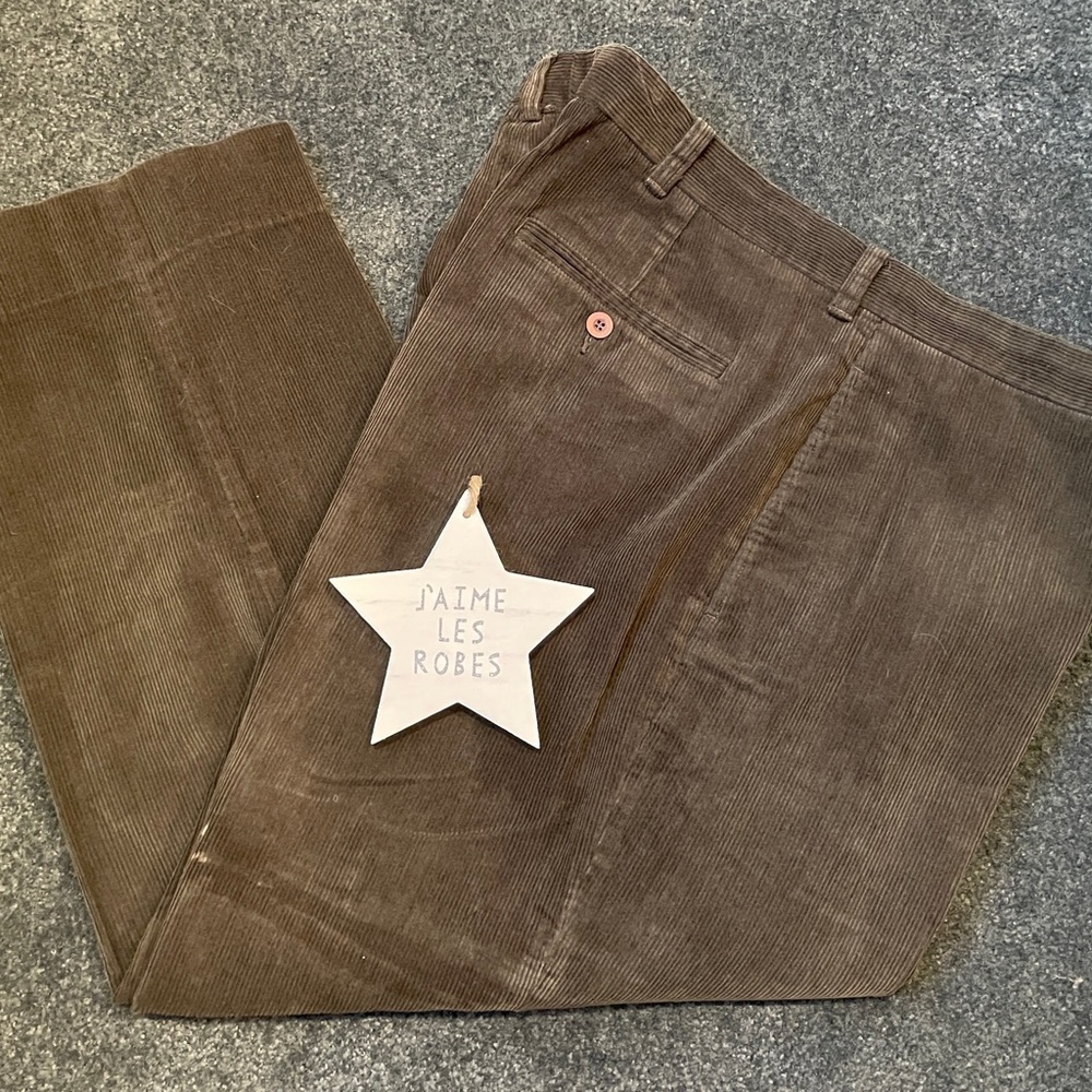 Brooks Brothers - Brown Corduroy Pants with Classic Ribbed Texture